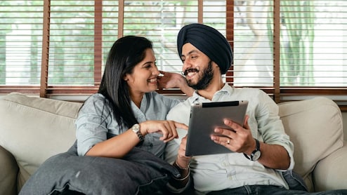 मैरिज और सेक्स थेरैपिस्ट ने कहा पत्नी को जरूर देनी चाहिए ये 5 चीजें, हर पति को सुन लेनी चाहिए यह सलाह