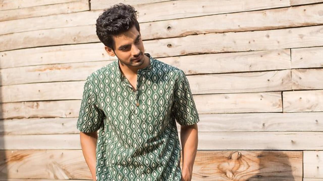Who said formal can't be comfortable? Step out in style with a Mandarin Kurta this season