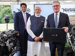 PM Narendra Modi Takes A Look At Norton Motorcycles After India-UK FTA Deal PM Narendra Modi Takes A Look At Norton Motorcycles After India-UK FTA Deal