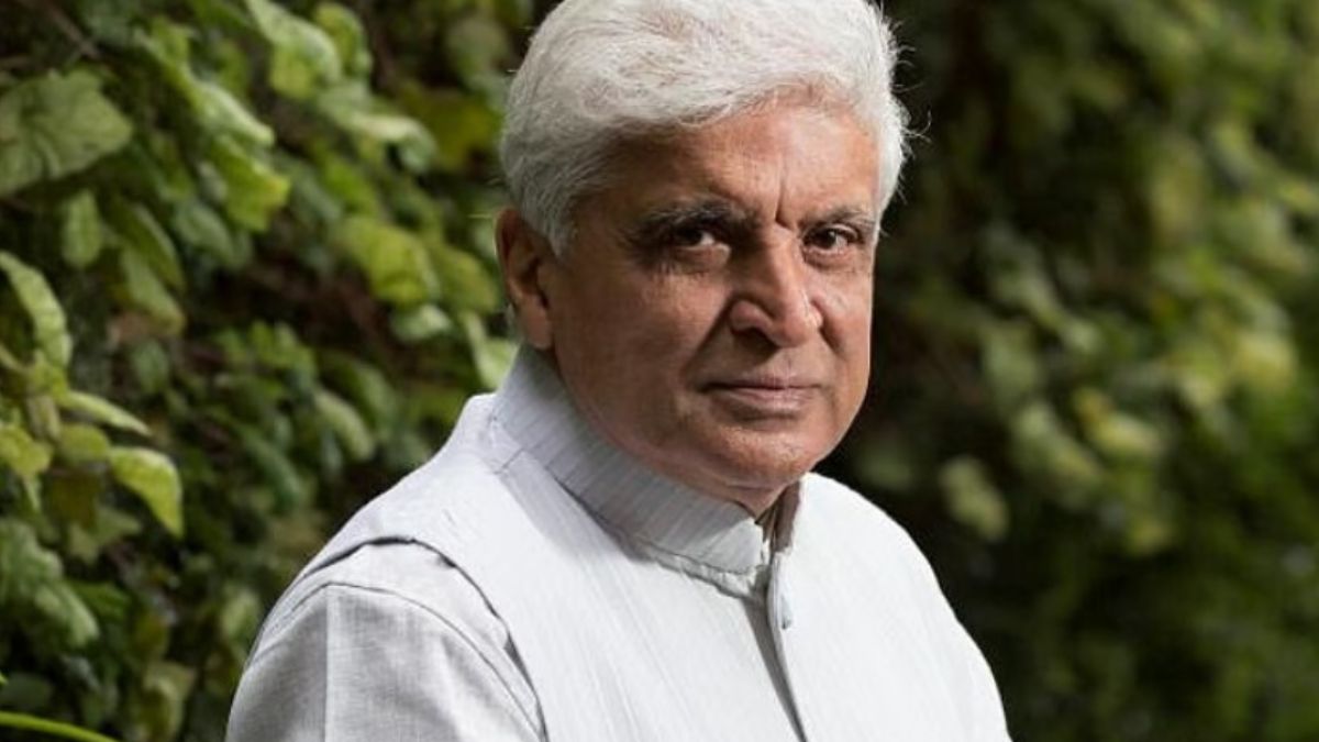 Javed Akhtar Posts e-Gates PSA With A "Please Share This" Note By Mistake, Internet Asks Is This A "Paid Tweet"?
