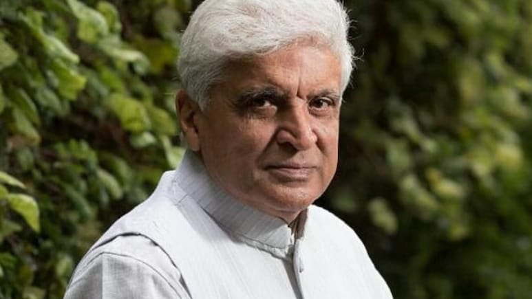 Javed Akhtar Posts e-Gates PSA With A "Please Share This" Note By Mistake, Internet Asks Is This A "Paid Tweet"?
