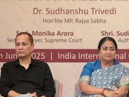 दिल्ली की मुख्यमंत्री रेखा गुप्ता ने लॉन्च की ‘द अनटोल्ड केरला स्टोरी’, विपुल अमृतलाल शाह की फिल्म ‘द केरला स्टोरी’ से है प्रेरित दिल्ली की मुख्यमंत्री रेखा गुप्ता ने लॉन्च की ‘द अनटोल्ड केरला स्टोरी’, विपुल अमृतलाल शाह की फिल्म ‘द केरला स्टोरी’ से है प्रेरित