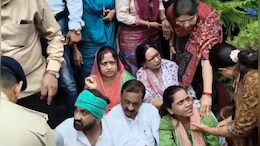 जीतू पटवारी पर FIR के खिलाफ कांग्रेस का प्रदर्शन, पुलिस कई कार्यकर्ताओं को हिरासत में लिया