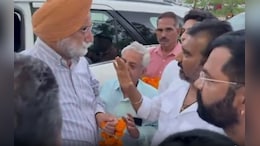 Rajasthan: '20 साल से राजपूत जिलाध्यक्ष था, फिर राजपूत को बना दिया' राजसमंद में कांग्रेस कार्यकर्ताओं ने रंधावा को घेरा&nbsp;