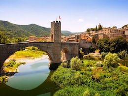 Spain Is Offering A Digital Nomad Visa For Rs 8,000 But There Is One Rule You Must Follow Spain Is Offering A Digital Nomad Visa For Rs 8,000 But There Is One Rule You Must Follow