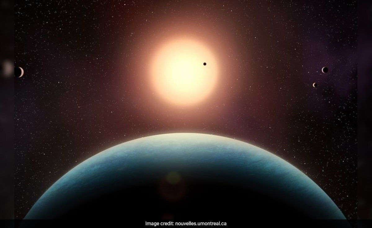 Екип от учени е изучил планетарната система L 98 59 и