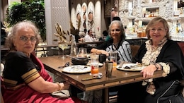 Jab BFFs Asha Parekh, Helen, Waheeda Rehman Met. See Pic