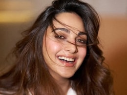 Watch: Kiara Advani Discharged From Hospital, Takes Baby Girl Home Watch: Kiara Advani Discharged From Hospital, Takes Baby Girl Home