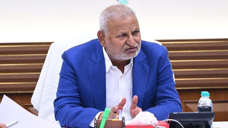 Breaking News! मंत्री माणिकराव कोकाटेंविरोधात अटक वॉरंट जारी,  कोणत्याही क्षणी अटकेची शक्यता