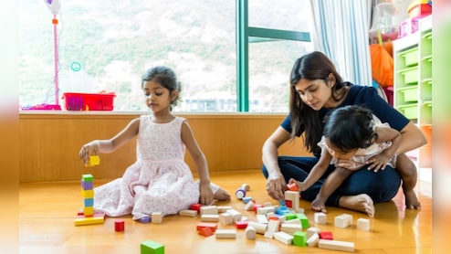 &lsquo;मेरे दोस्तों के सामने हिंदी मत बोलो&rsquo;, बच्चों की इस सोच पर क्या कहती हैं एक्सपर्ट?