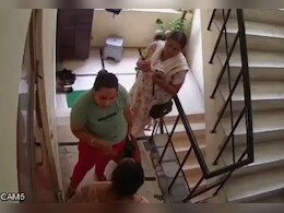 शर्मनाक! पहले बाल पकड़कर घसीटा, फिर सॉफ्टवेयर इंजीनियर बहू ने सास को जमकर पीटा