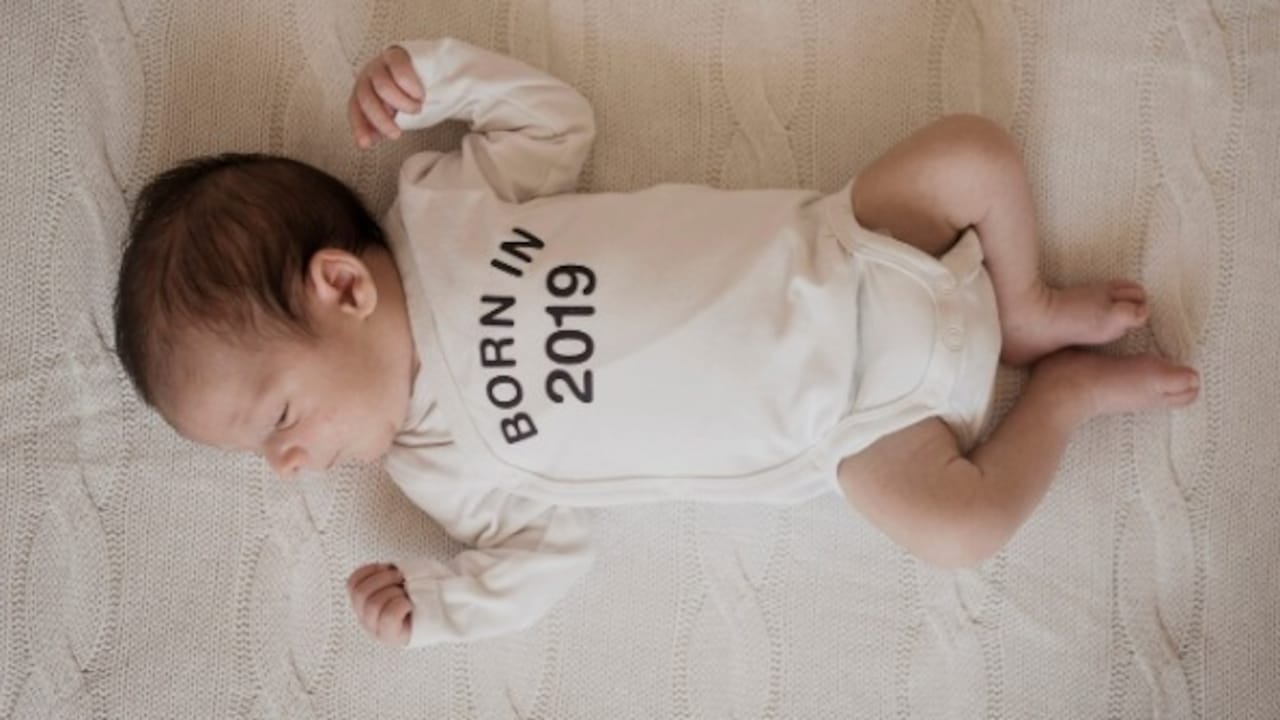 Get Tips to Pick Baby Bodysuits For Humid Weather From Flipkart
