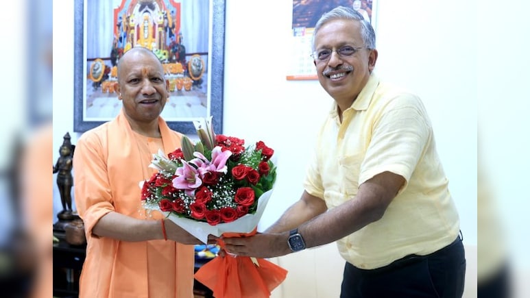 यूपी: आईएएस अधिकारी शशि प्रकाश गोयल ने मुख्य सचिव का पदभार संभाला यूपी: आईएएस अधिकारी शशि प्रकाश गोयल ने मुख्य सचिव का पदभार संभाला