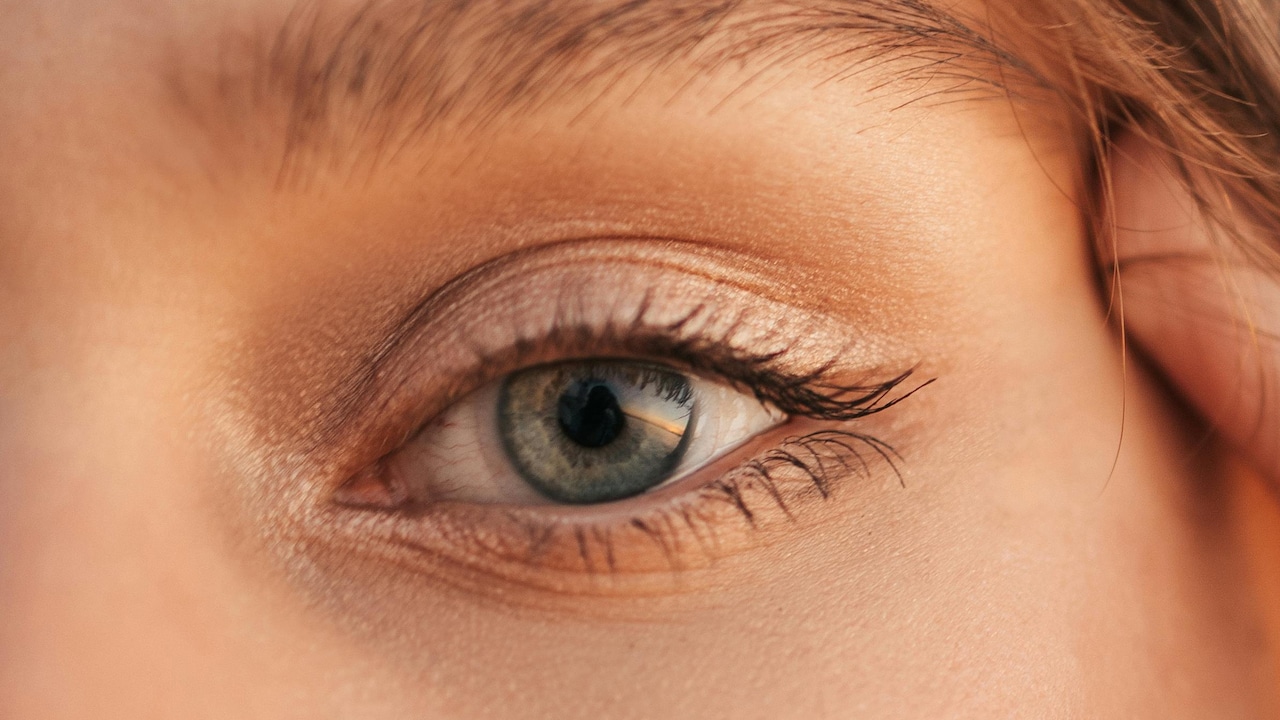 Get Brows That Speak For Themselves With Just 1 Stroke Of This Brow Definer