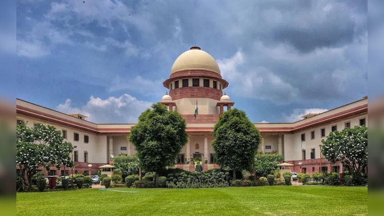 शारदा यूनिवर्सिटी की छात्रा के आत्महत्या मामले में सुप्रीम कोर्ट ने लिया संज्ञान