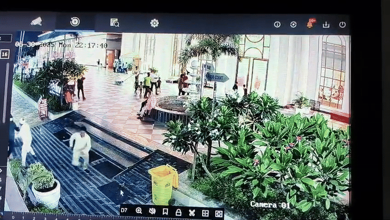 तेज रफ्तार कार ने होटल के बाहर खड़े लोगों को कुचला, एक की मौत! सामने आया खौफनाक वीडियो 