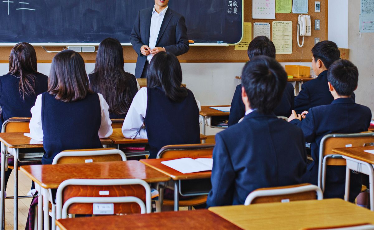 Maharashtra Makes Appointment Of Qualified Teachers Mandatory To Teach Marathi