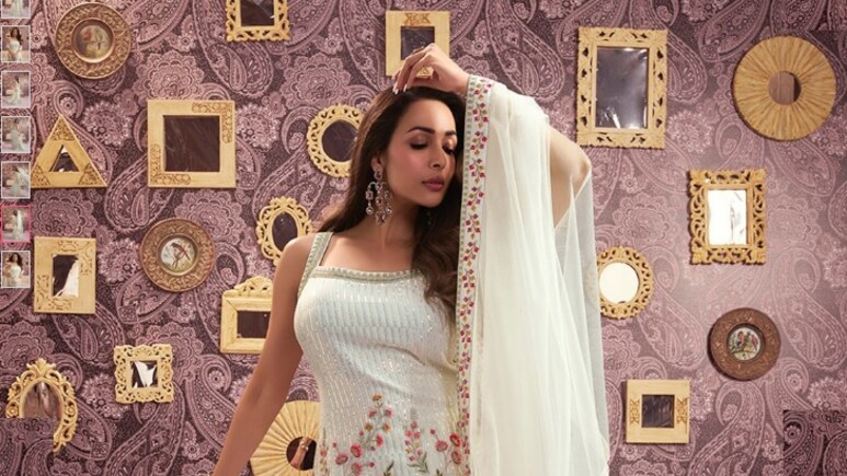 Raksha Bandhan पर दिखें सबसे खास! Try करें ये खूबसूरत  Women's Ethnic Wear, कीमत 1000 रुपये से भी कम! Raksha Bandhan पर दिखें सबसे खास! Try करें ये खूबसूरत  Women's Ethnic Wear, कीमत 1000 रुपये से भी कम!