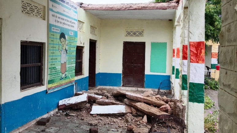 Rajasthan: झालावाड़ के बाद अब नागौर के सरकारी स्कूल की छत गिरी, आपको भी परेशान कर देंगी ये तस्वीरें
