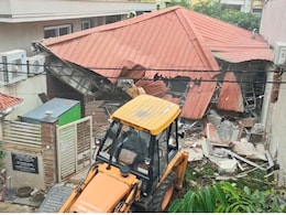 सूदखोर तोमर बंधुओं के खिलाफ निगम ने की बड़ी कार्रवाई, भाटागांव कार्यालय को किया गया जमींदोज