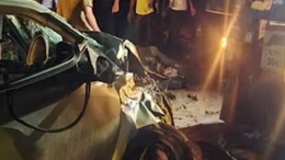Sikhwal Accident: खाटूश्यामजी से लौट रहे श्रद्धालुओं की कार का बीकानेर में भीषण हादसा,&nbsp;5 लोगों की मौत; उछल कर बाहर आ गिरे लोग