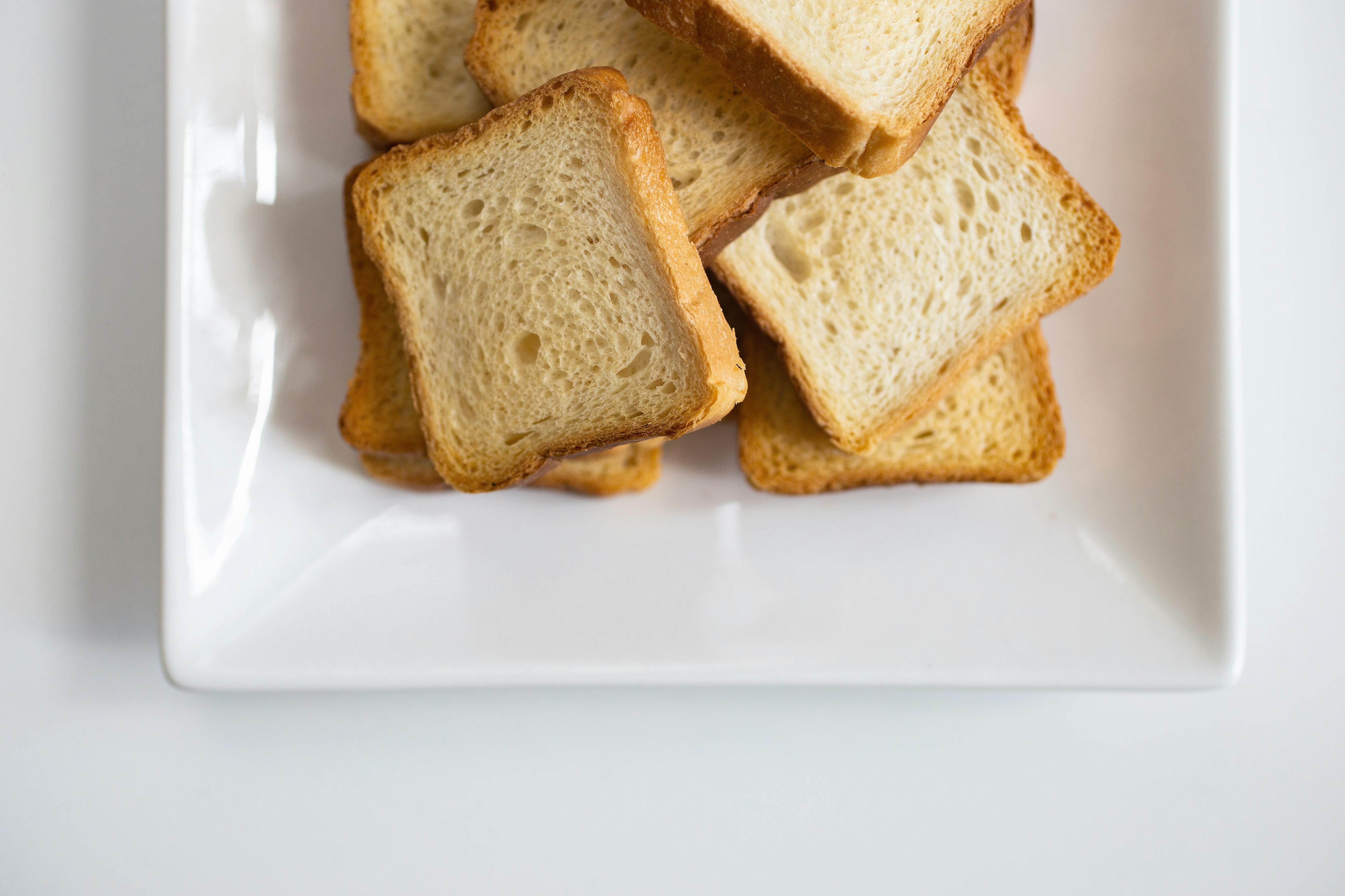 Can Freezing Bread Make It Healthier For Your Gut? Viral Reels Say Yes, Does Science Agree?