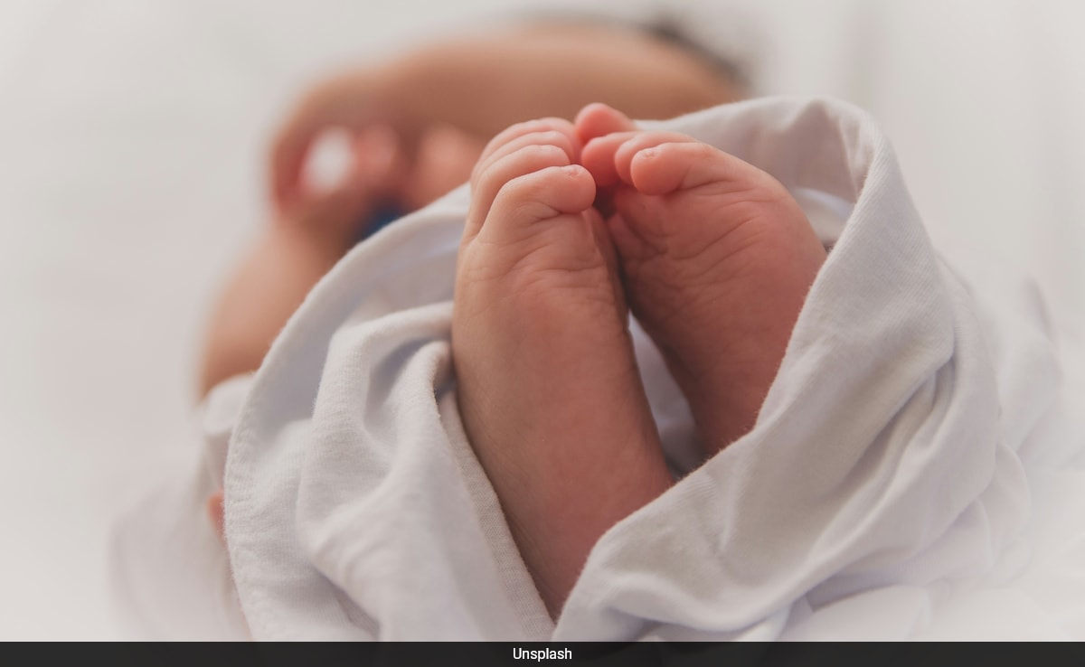 8 Бебета, родени с ДНК от 3 души, как работи този новаторски метод на IVF 