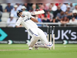 50 साल बाद यशस्वी जायसवाल ने ओल्ड ट्रैफर्ड में मचाया धमाल, ऐसा कारनामा करने वाले पहले भारतीय ओपनर