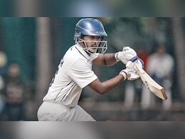 आयुष म्हात्रे ने रच दिया इतिहास, दनादन रन बनाते हुए तोड़ दिया ब्रेंडन मैकुलम का 24 साल पुराना रिकॉर्ड आयुष म्हात्रे ने रच दिया इतिहास, दनादन रन बनाते हुए तोड़ दिया ब्रेंडन मैकुलम का 24 साल पुराना रिकॉर्ड