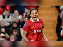 Football: कनाडा की 20 साल  की ओलिविया स्मिथ बनीं इतिहास की सबसे महंगी वीमेन फुटबॉलर, जानें कौन हैं शीर्ष 5 खिलाड़ी