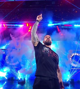 Roman Reigns Called A "W***e" By WWE Legend After Attending UFC Freedom 250