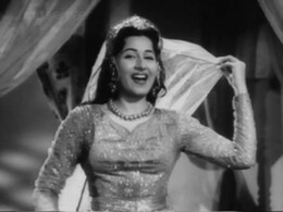 टॅक्स वाचवण्यासाठी बनवला चित्रपट, फ्लॉप होण्याची केली प्रार्थना; पण झाला सुपरहिट! 40 वर्षे चालला खटला