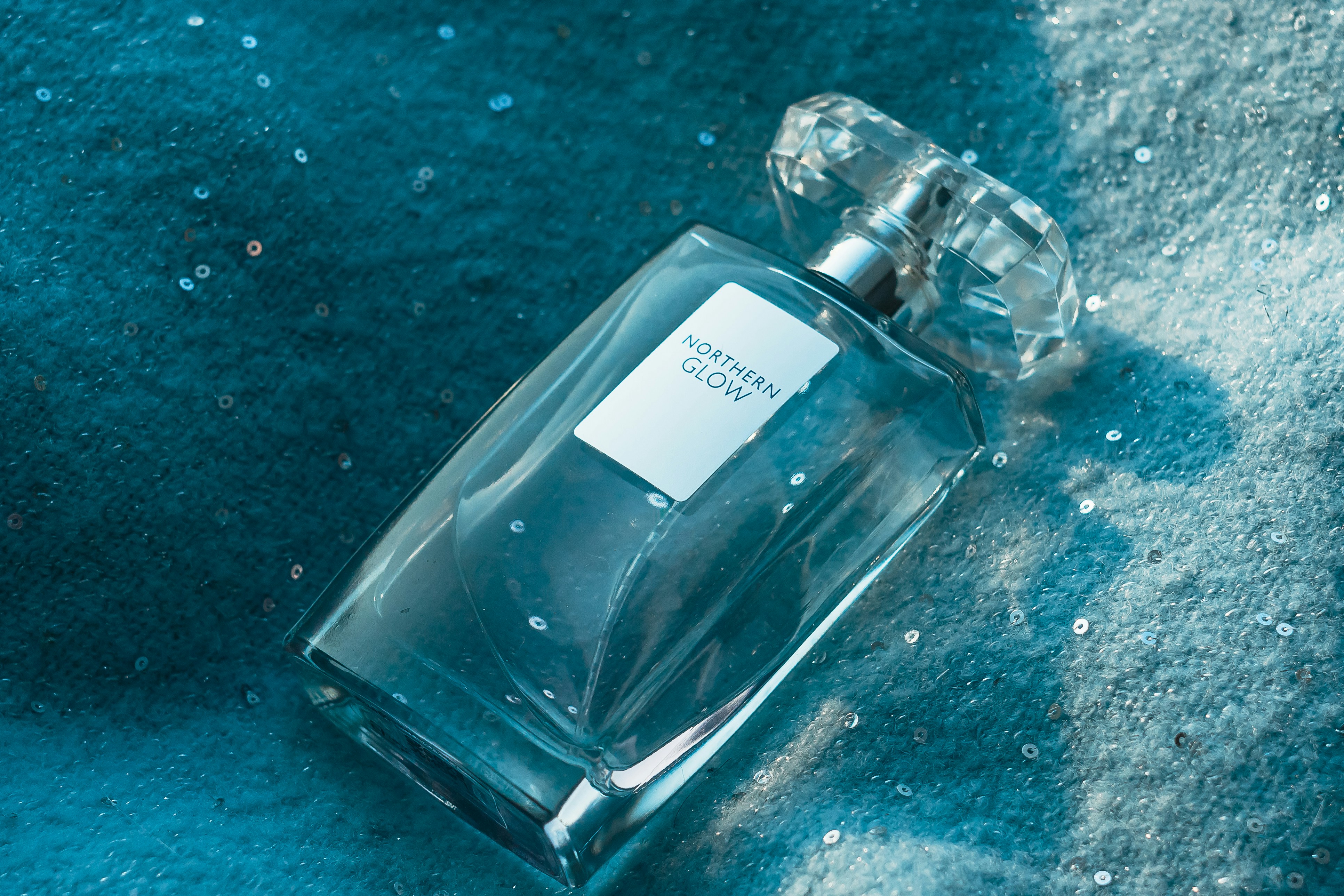 अब Personality को दें नया और अट्रैक्टिव टच, Deo और Perfumes की प्रीमियम वैरायटी पर पाएं शानदर छूट! अब Personality को दें नया और अट्रैक्टिव टच, Deo और Perfumes की प्रीमियम वैरायटी पर पाएं शानदर छूट!