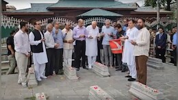 'Won't Be Stopped Today': Omar Abdullah Climbs Wall Amid Martyrs' Day Row