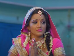 Hariyali Teej Song: हरियाली तीज का कबहु ना साथ छूटे बलम के गाना वायरल, आम्रपाली दुबे और मोनालिसा ने जीता फैंस का दिल, फैंस बोले- Awesome Hariyali Teej Song: हरियाली तीज का कबहु ना साथ छूटे बलम के गाना वायरल, आम्रपाली दुबे और मोनालिसा ने जीता फैंस का दिल, फैंस बोले- Awesome