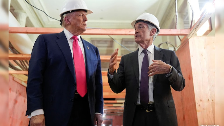 Key US Inflation Gauge Rose Last Month As Trump Tariffs Lifted Goods Prices