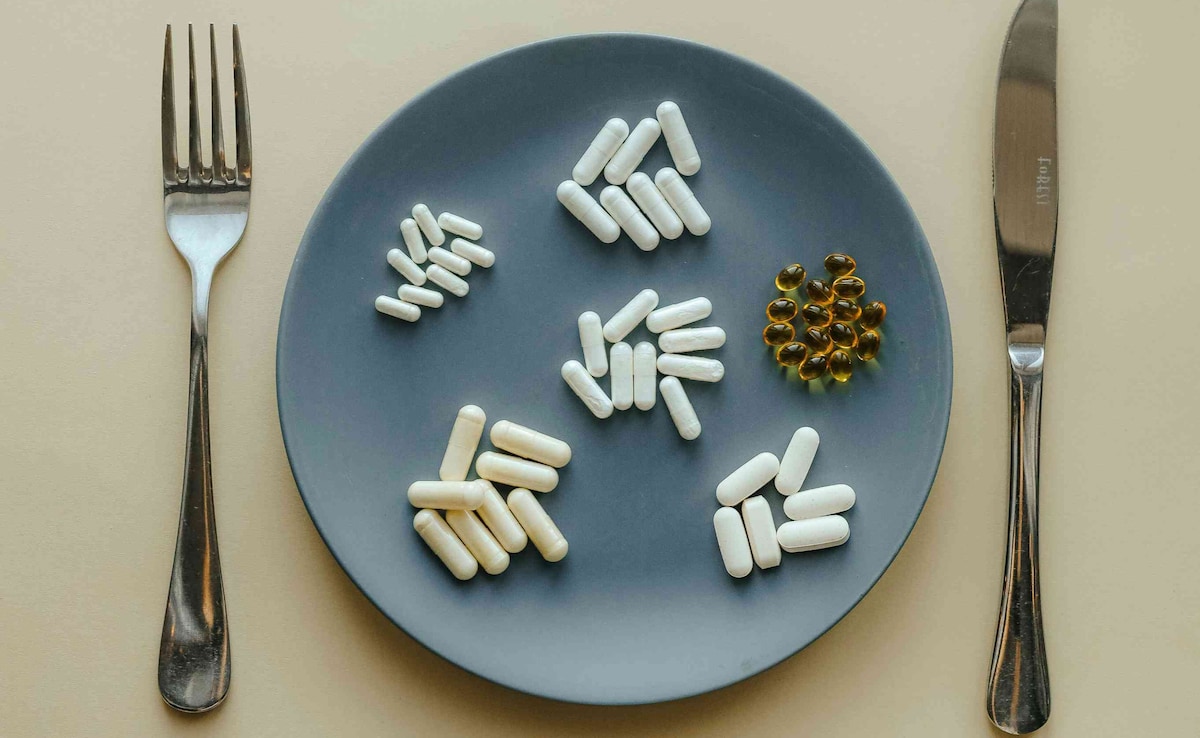 Fasting and anti-ageing supplements coexist safely. Photo: Unsplash