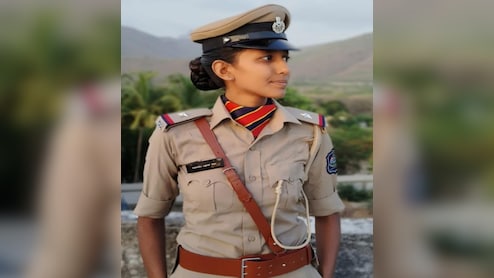 Soldier Kills Lover, Surrenders At Police Station Where She Was Posted