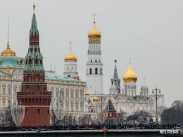 Russia To Now Fine Searching For 'Extremist' Content Online, Promoting VPNs