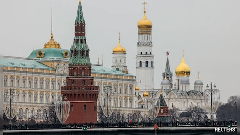 Russia To Now Fine Searching For 'Extremist' Content Online, Promoting VPNs