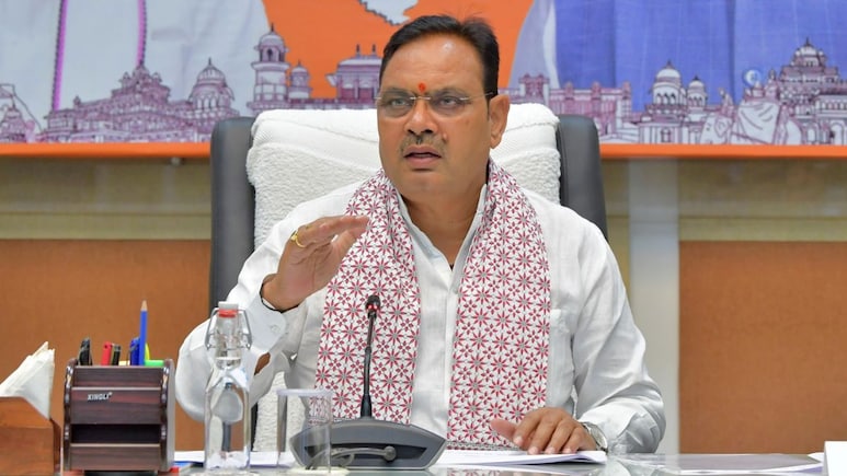 भारी बारिश से राजस्थान में बाढ़ जैसे हालात, SDRF-सिविल डिफेंस की टीम अलर्ट; हेल्पलाइन नंबर जारी