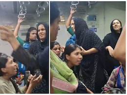 मराठी बोलो, नहीं तो बाहर निकलो...लेडीज कंपार्टमेंट में विवाद का Video Viral मराठी बोलो, नहीं तो बाहर निकलो...लेडीज कंपार्टमेंट में विवाद का Video Viral