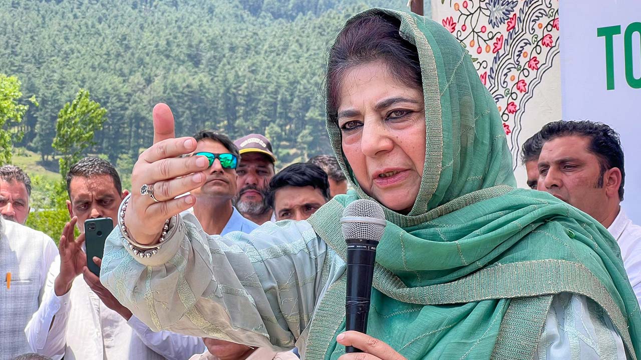 Video: Stop Ranting About War, Talk About Dialogue With Pakistan: Mehbooba Mufti to Centre