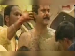 24 साल पहले इस तरह शूट हुआ था सुपरहिट फिल्म नायक का एक्शन सीन, मिट्टी में लिपटे दिखे अनिल कपूर 24 साल पहले इस तरह शूट हुआ था सुपरहिट फिल्म नायक का एक्शन सीन, मिट्टी में लिपटे दिखे अनिल कपूर