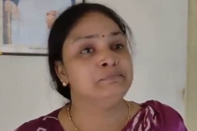 प्रिंसिपल मीना गर्ग ने कहा कि स्कूल की मरम्मत हुई थी प्रिंसिपल मीना गर्ग ने कहा कि स्कूल की मरम्मत हुई थी