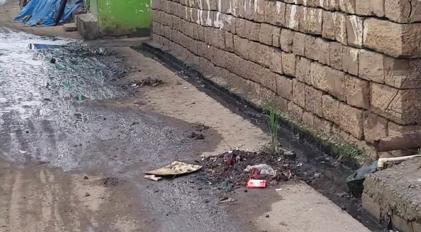 लोगों के बीच बढ़ रहा मलेरिया का संक्रमण लोगों के बीच बढ़ रहा मलेरिया का संक्रमण