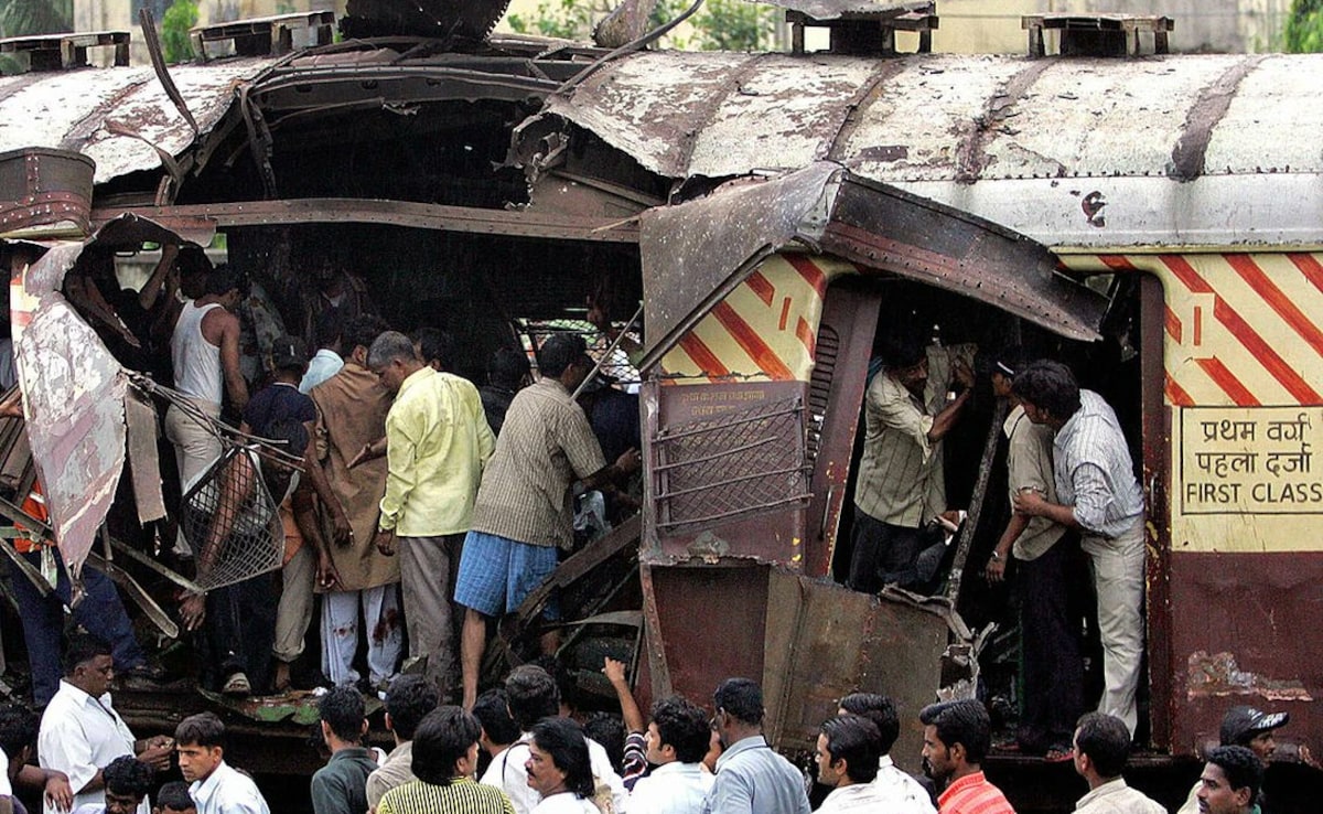 Mumbai Local Train Bomb Blast Mumbai Local Train Bomb Blast