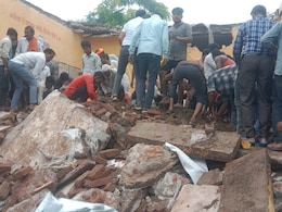 हर तरफ चीख-पुकार... राजस्थान के झालावाड़ में स्कूल की इमारत गिरने से 7 बच्चों की मौत हर तरफ चीख-पुकार... राजस्थान के झालावाड़ में स्कूल की इमारत गिरने से 7 बच्चों की मौत