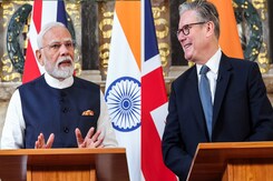 "Can Use English Words": PM As Translator Struggles With Starmer Speech "Can Use English Words": PM As Translator Struggles With Starmer Speech