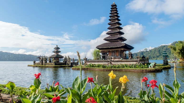 Indonesia Is Offering A Remote Worker Visa For Less Than Rs 38,000. Know How To Apply